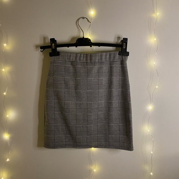 Boohoo grey skirt - Picture 2 of 2